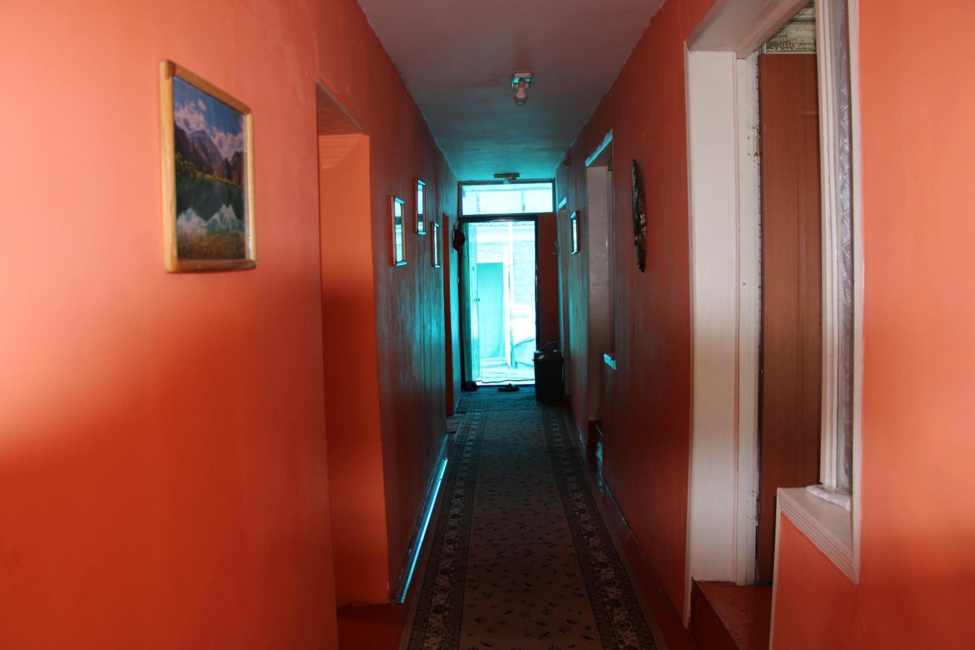 Guest House On Derbisheva Karakol Bagian luar foto